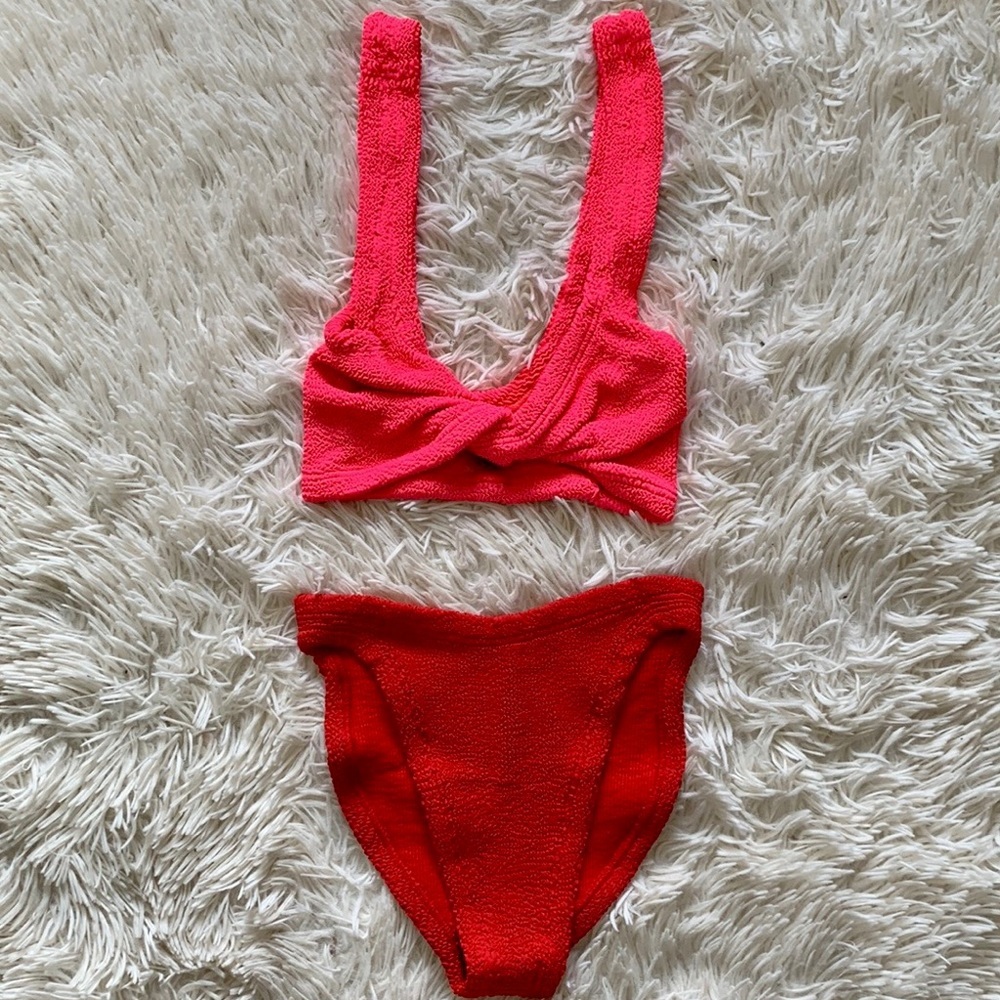 New Hunza g Juno twisted bikini set in hot pink /red one size - Picture 2 of 10